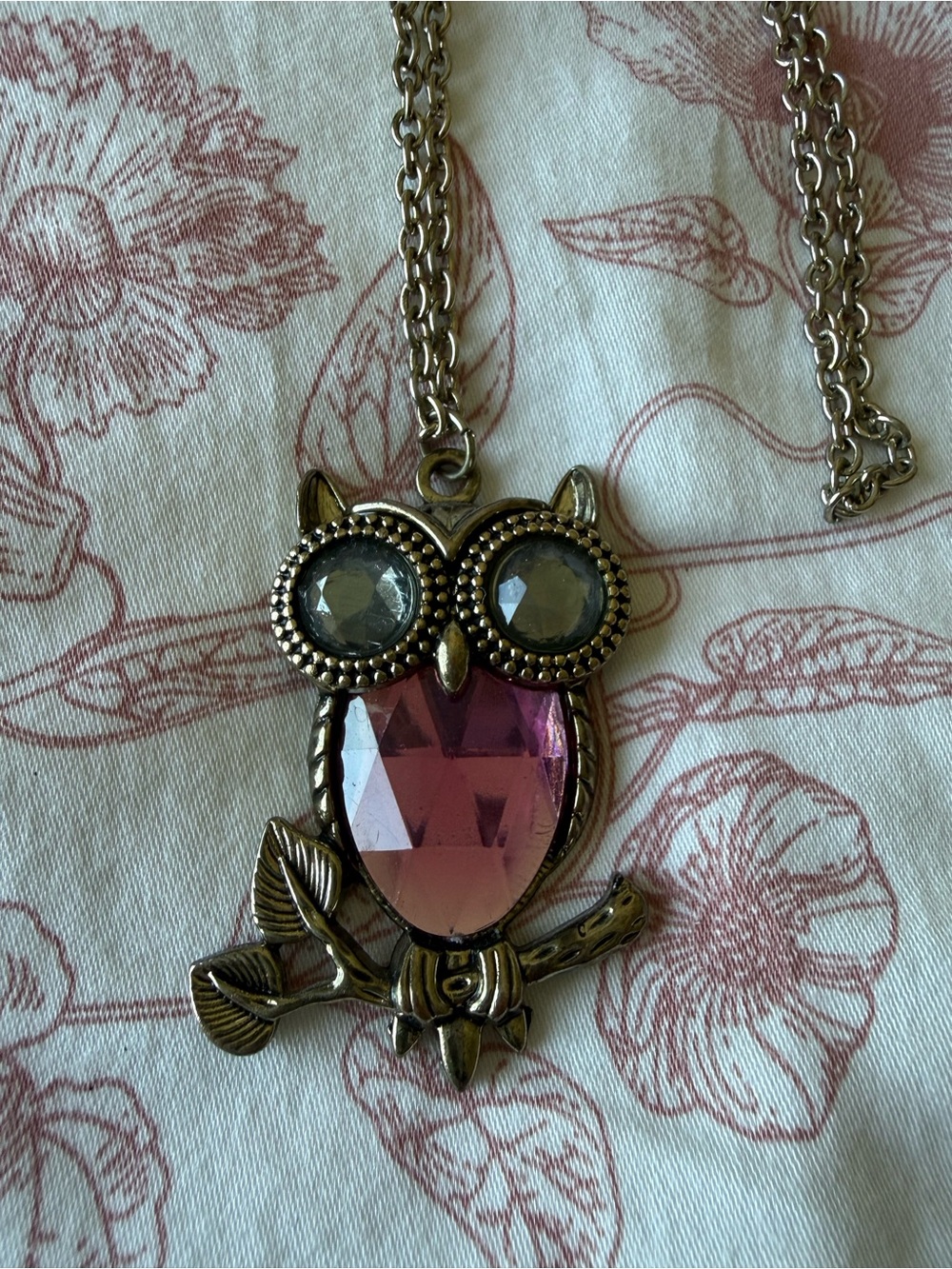 Vintage-Inspired Owl Pendant Necklace with Pink Gem